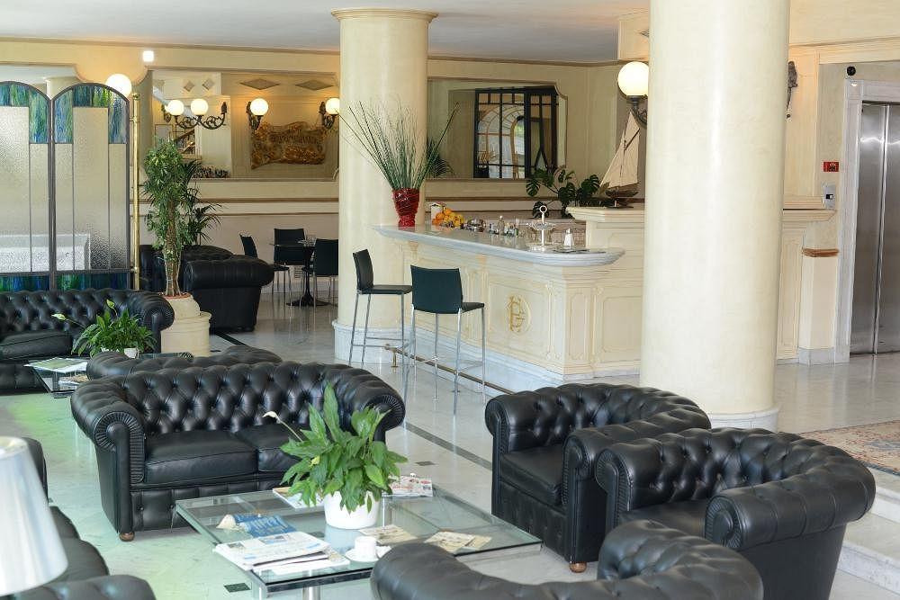 Hotel Goya Forte dei Marmi Exterior photo